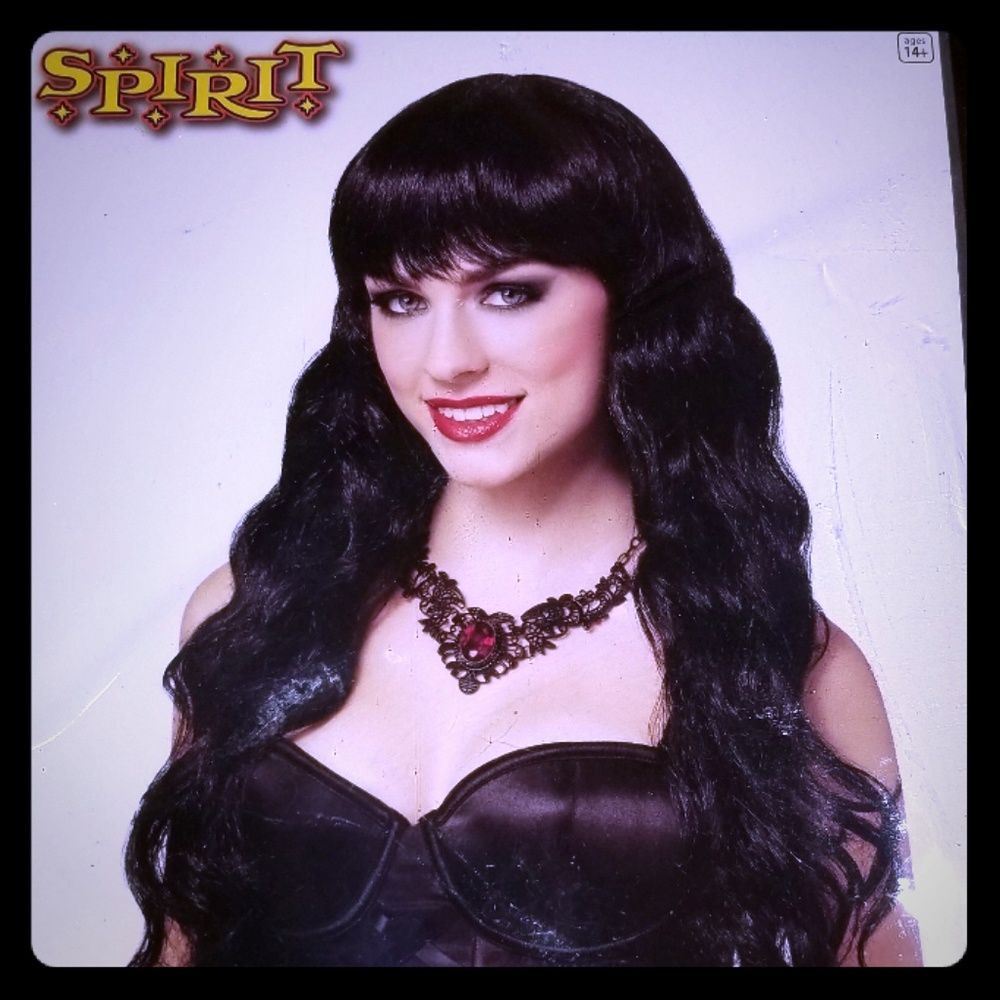Black Halloween wig